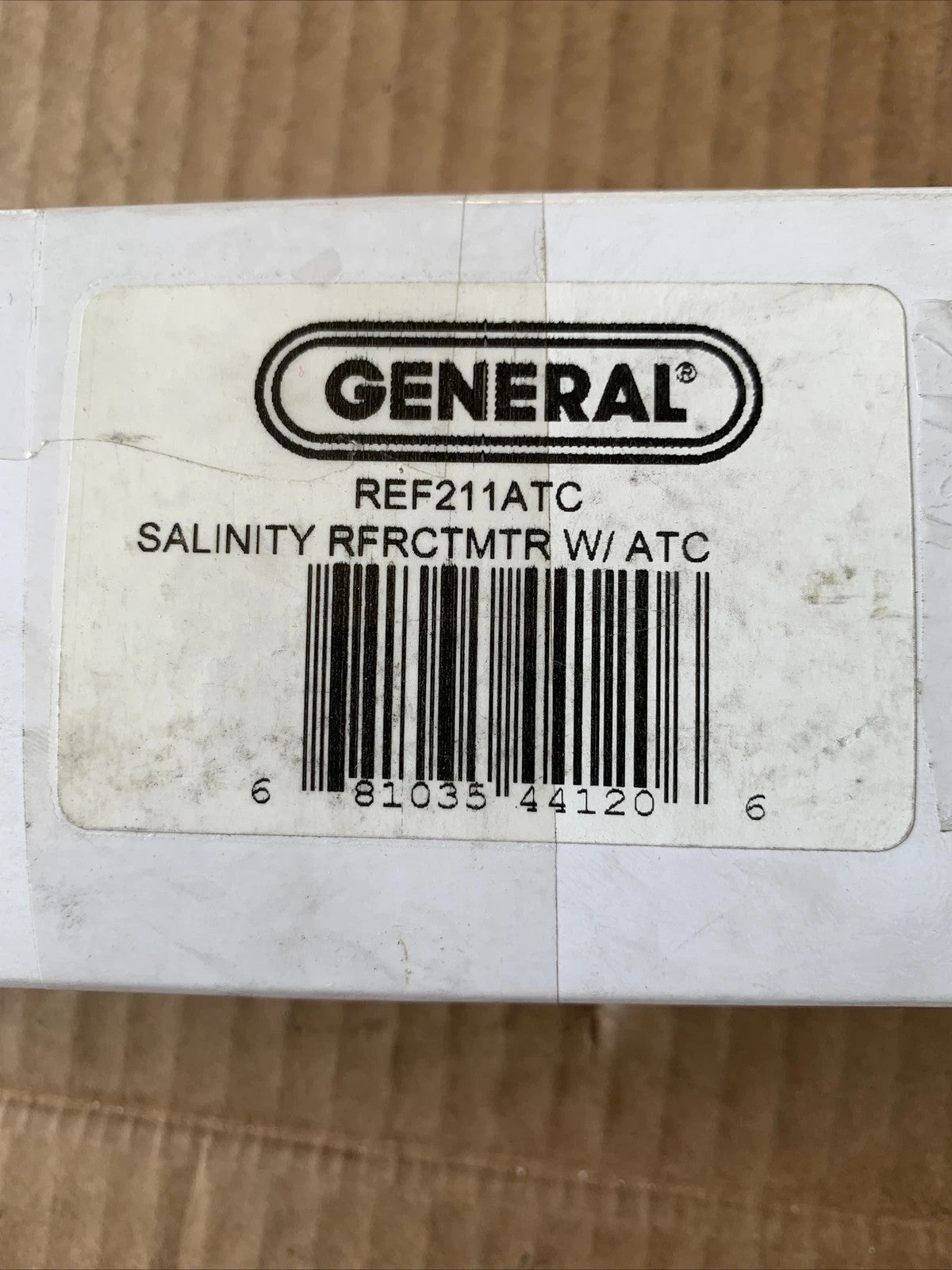 General REF211ATC Salinity Refractometer ATC 0-10% Salinity Specific Gravity SG